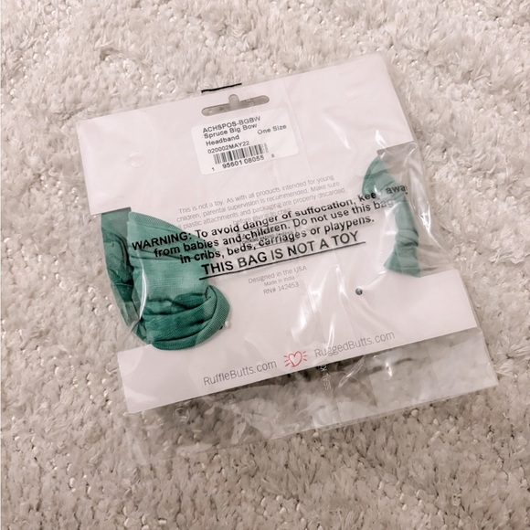 NWT - Ruffle Butts Baby Hair Bow - Green - Picture 2 of 2